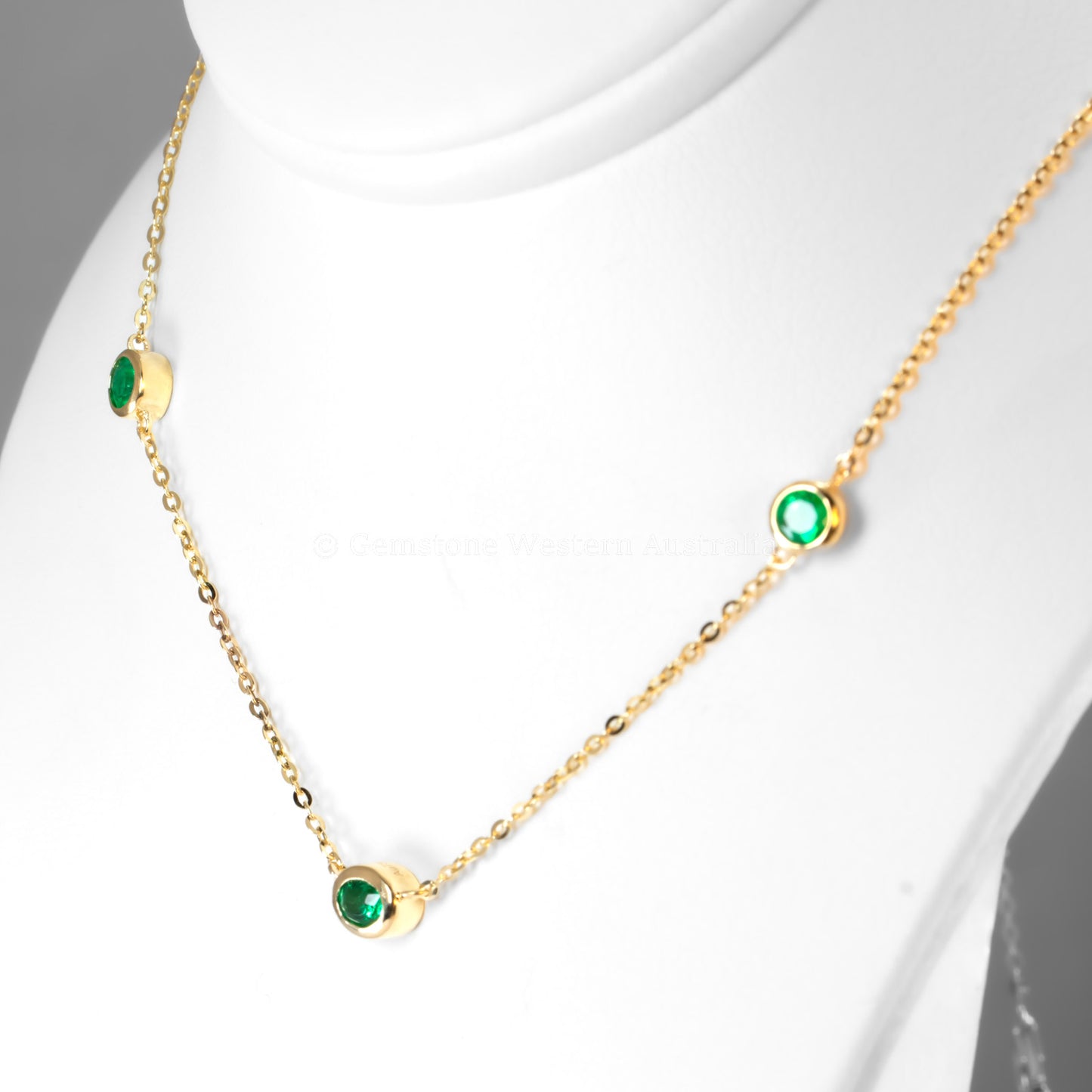 18K Yellow Gold Three-Emerald Bezel Set Pendant Necklace