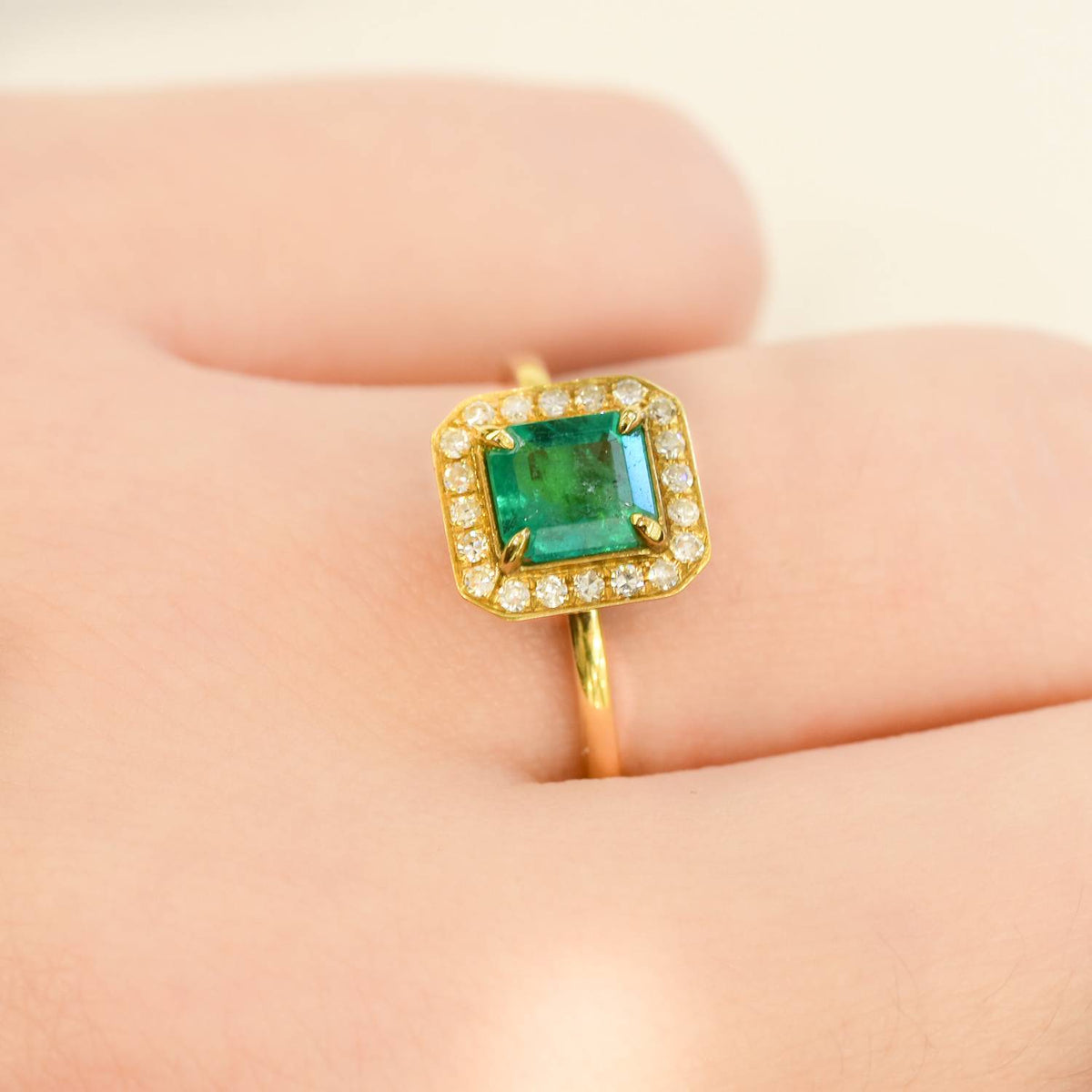 Colombian Emerald and Diamond Halo Ring 18K Gold