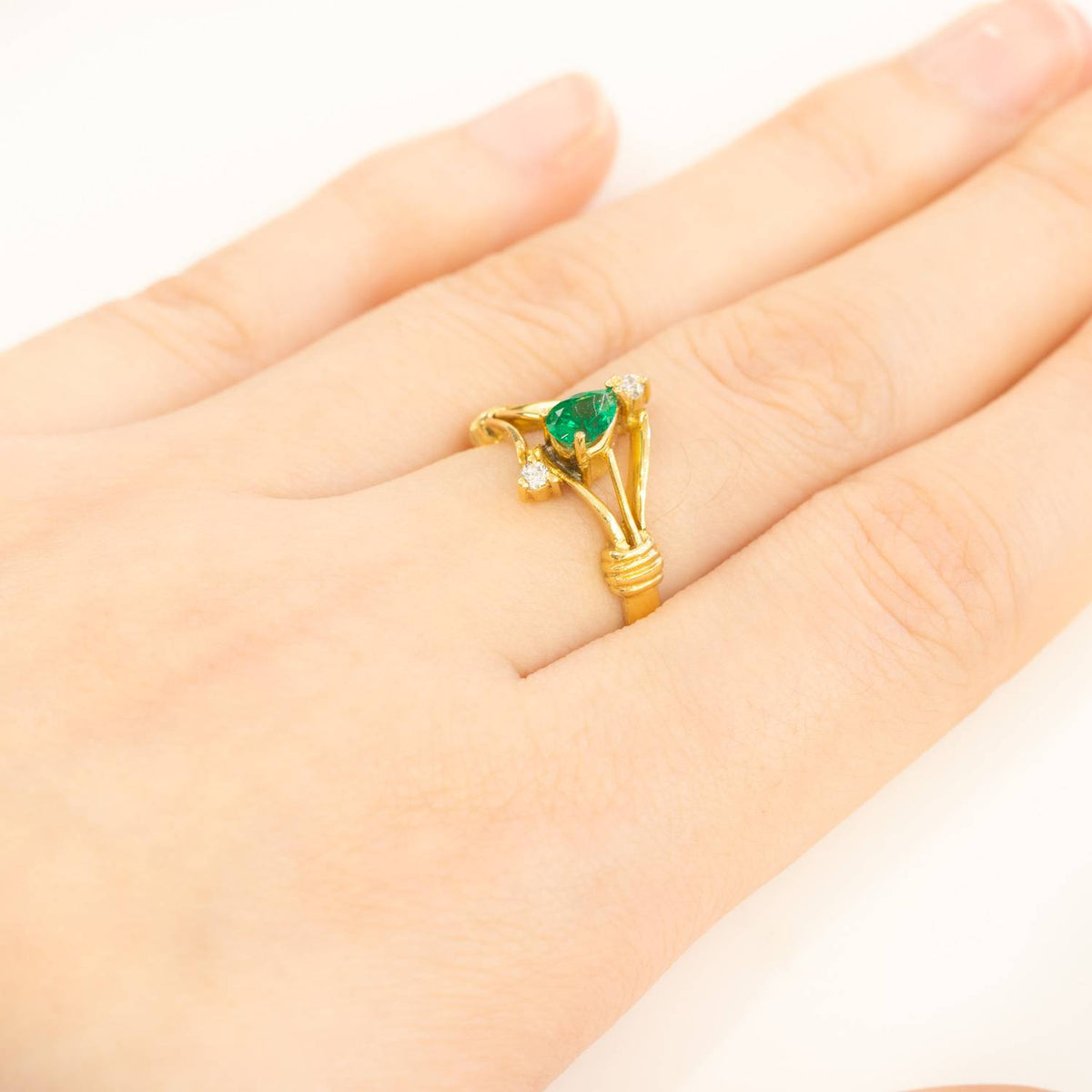 Natural Colombian Emerald and Diamonds Ring 18K Gold