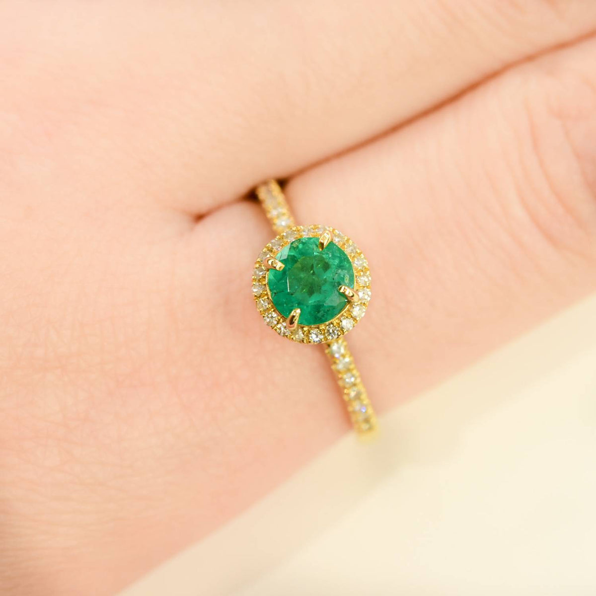 Colombian Emerald Diamond Halo Ring 18K Gold