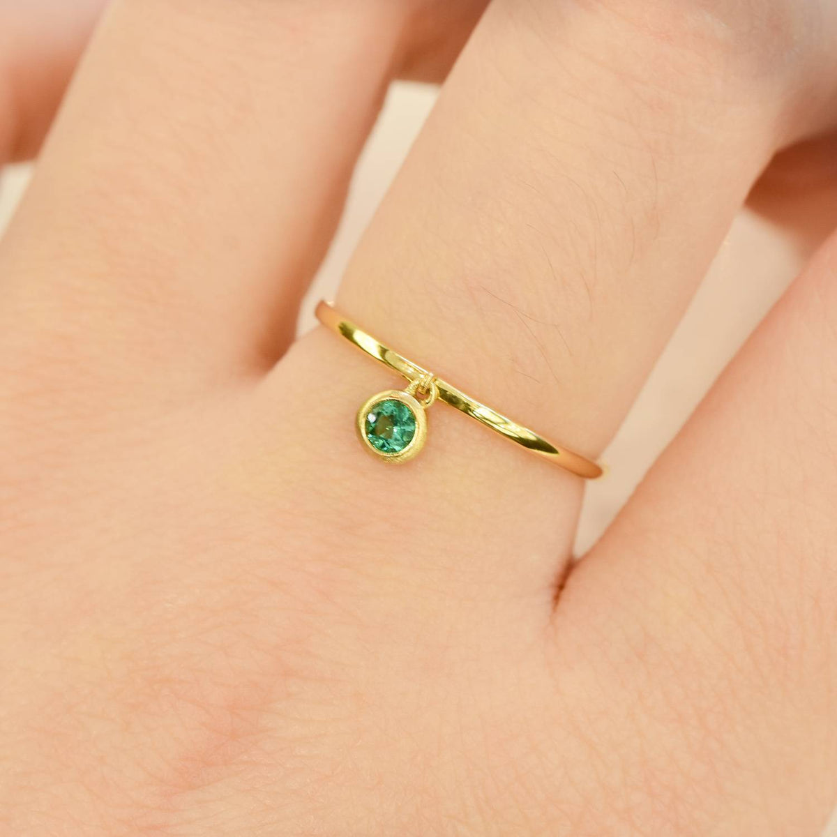 Natural Colombian Emerald Dangle Ring in 18k Gold