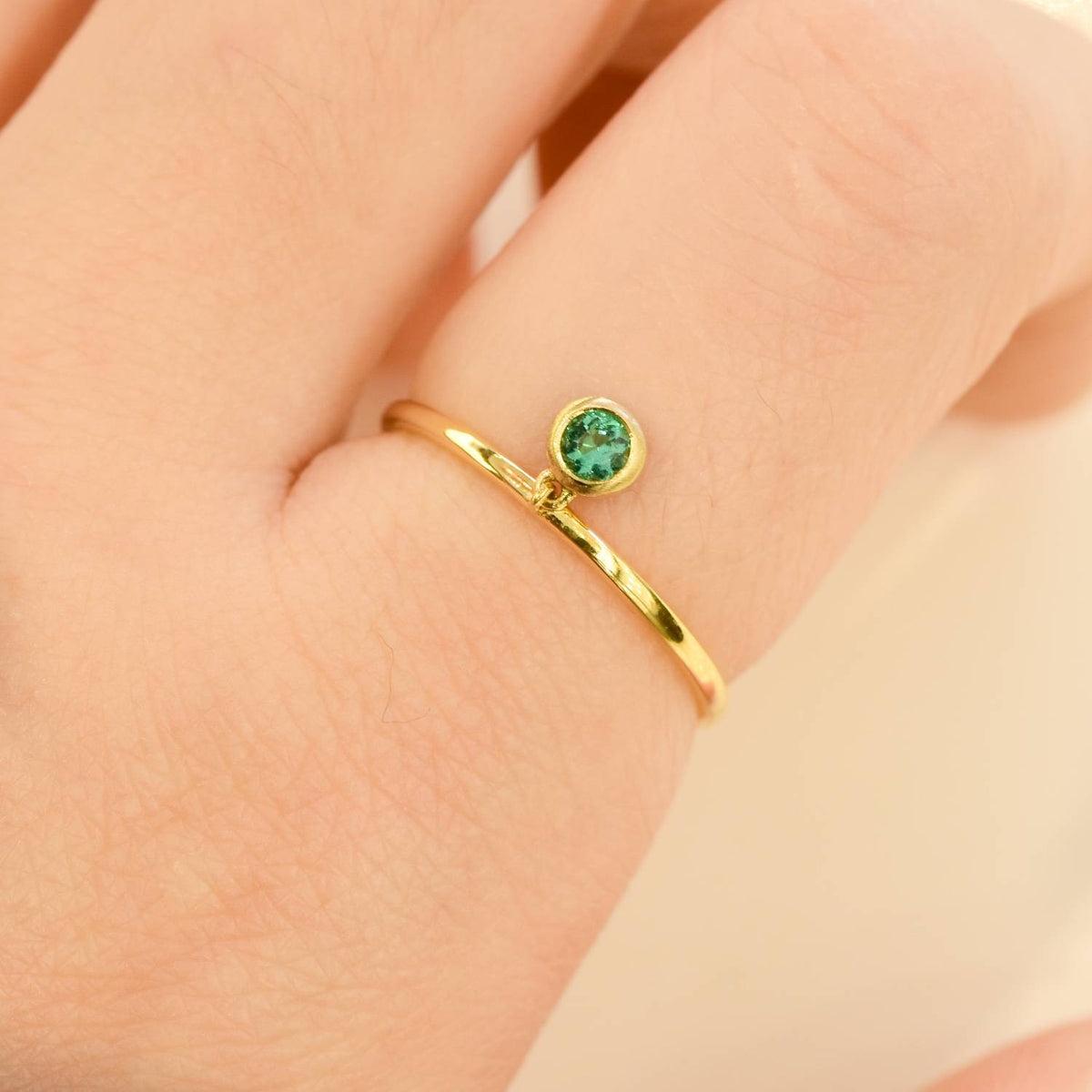 Natural Colombian Emerald Dangle Ring in 18k Gold