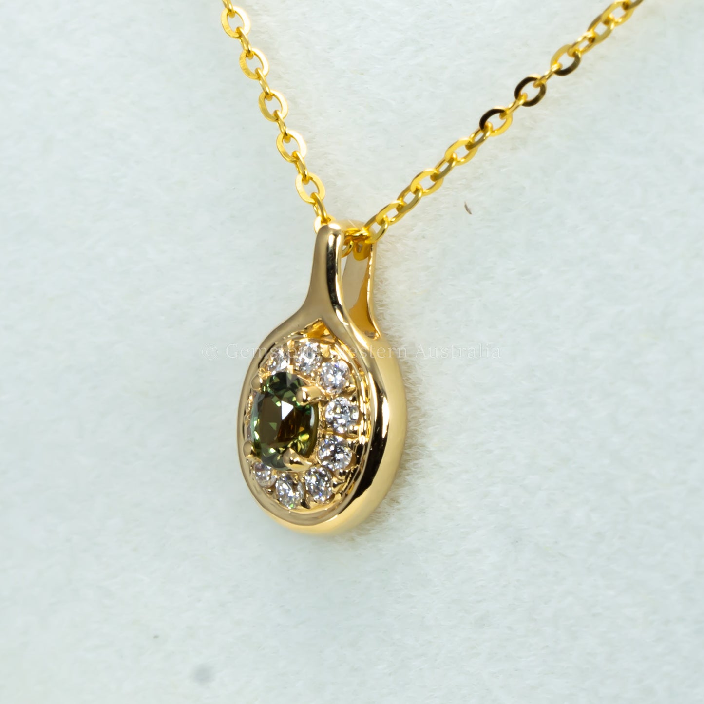 Oval Alexandrite Pendant with Diamond Halo in 18K Yellow Gold