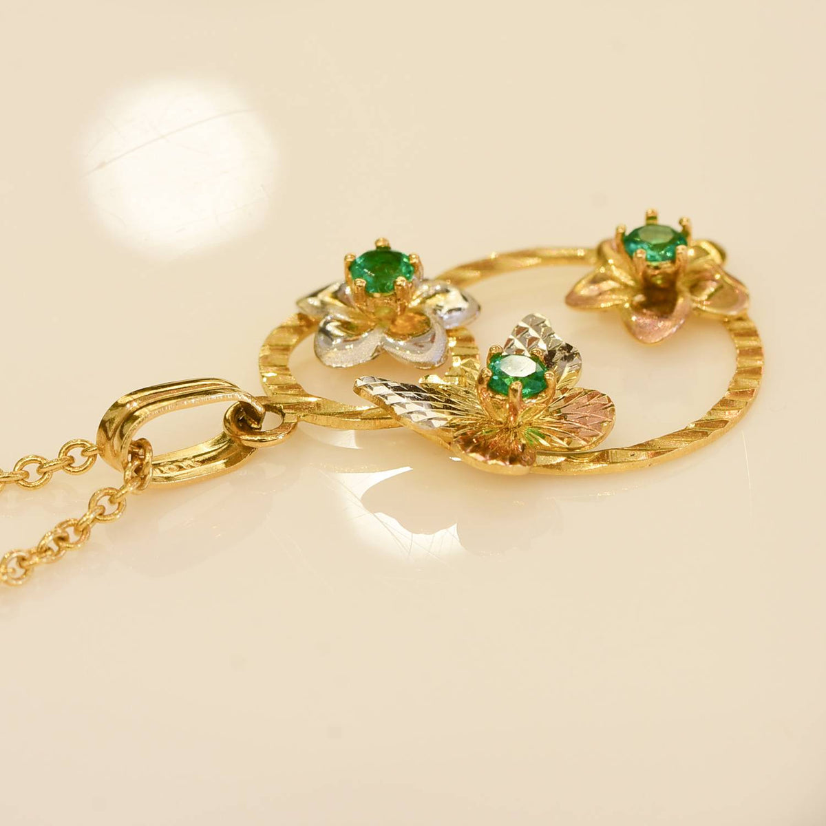 Colombian Emerald Pendant 18K Multi-Tone Gold