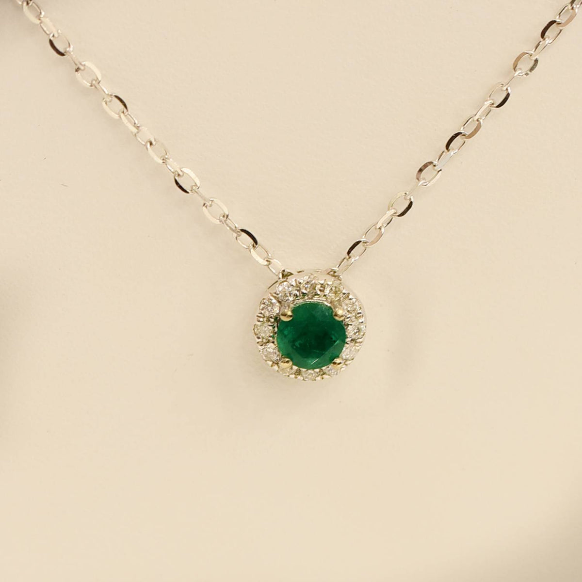 Colombian Emerald Diamond Pendant Necklace 18K White Gold