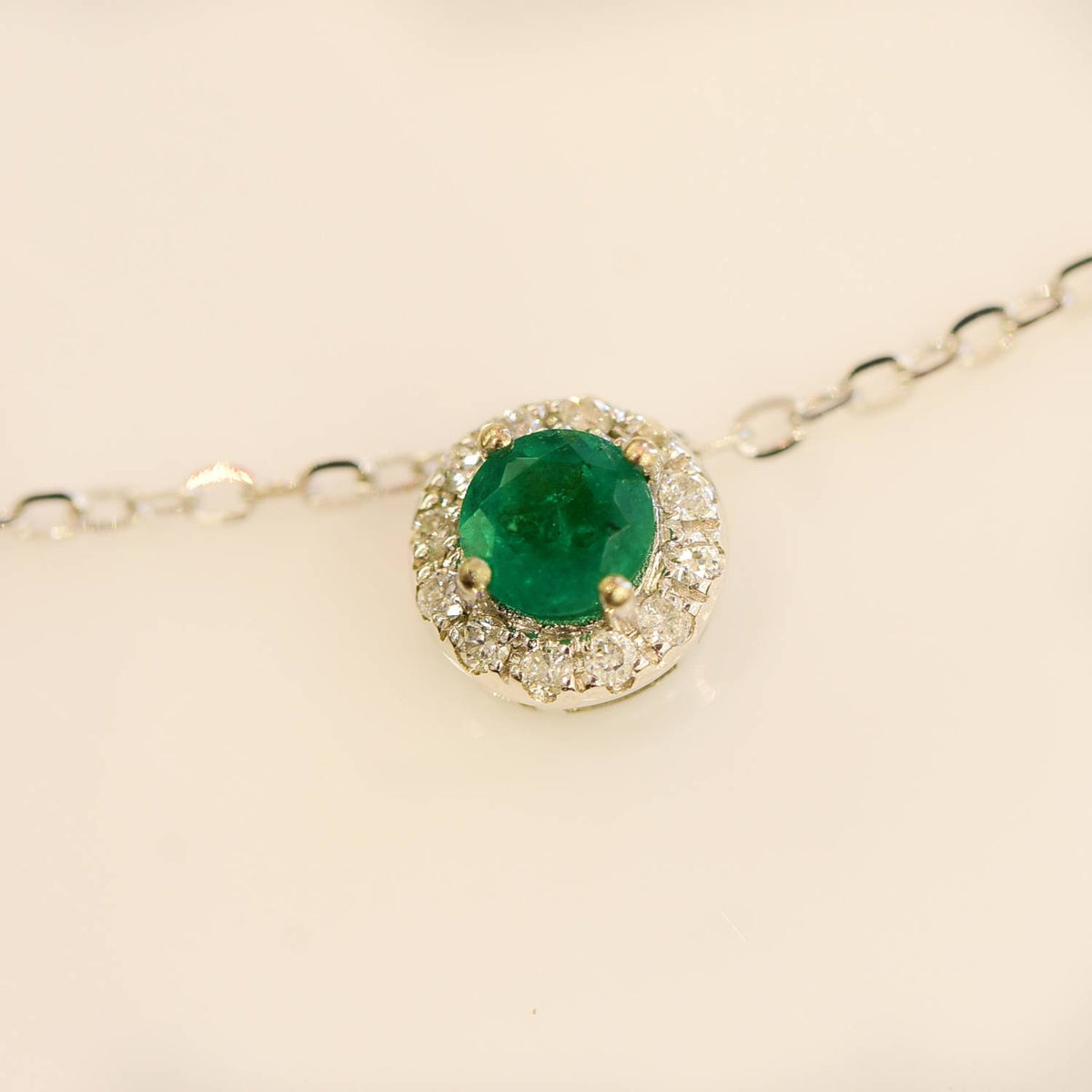 Colombian Emerald Diamond Pendant Necklace 18K White Gold