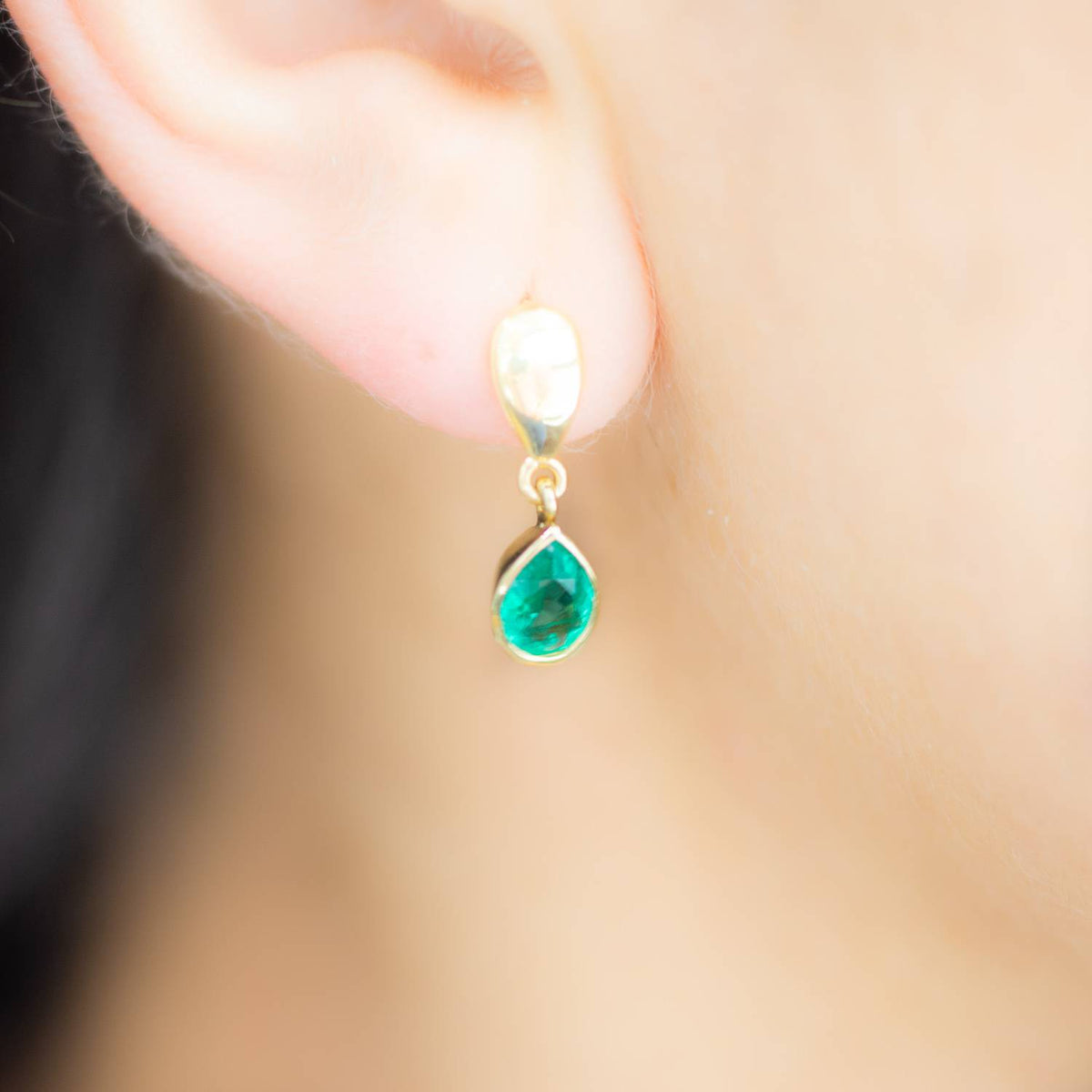 Pear Cut Colombian Emerald Dangling Earrings 18K Yellow Gold