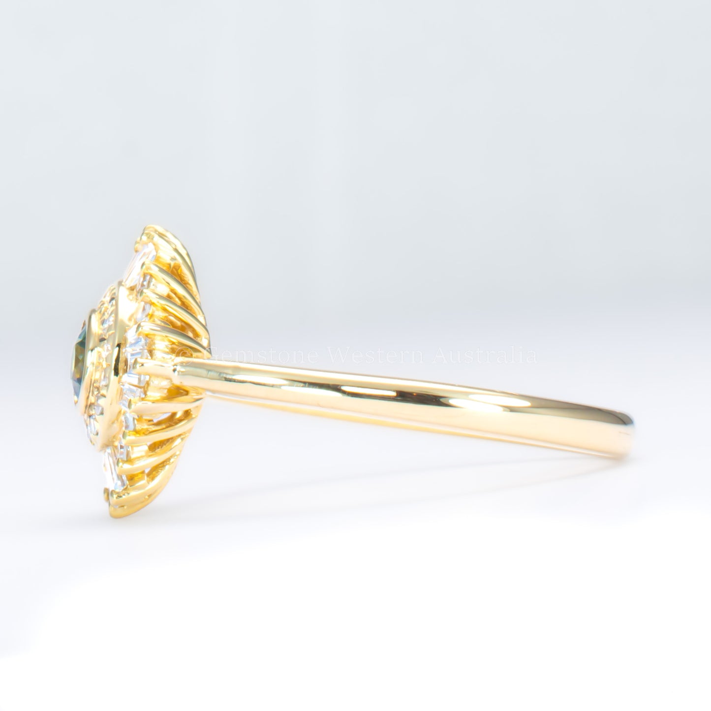 Round Teal Sapphire Bezel-Set Ring in 18K Yellow Gold