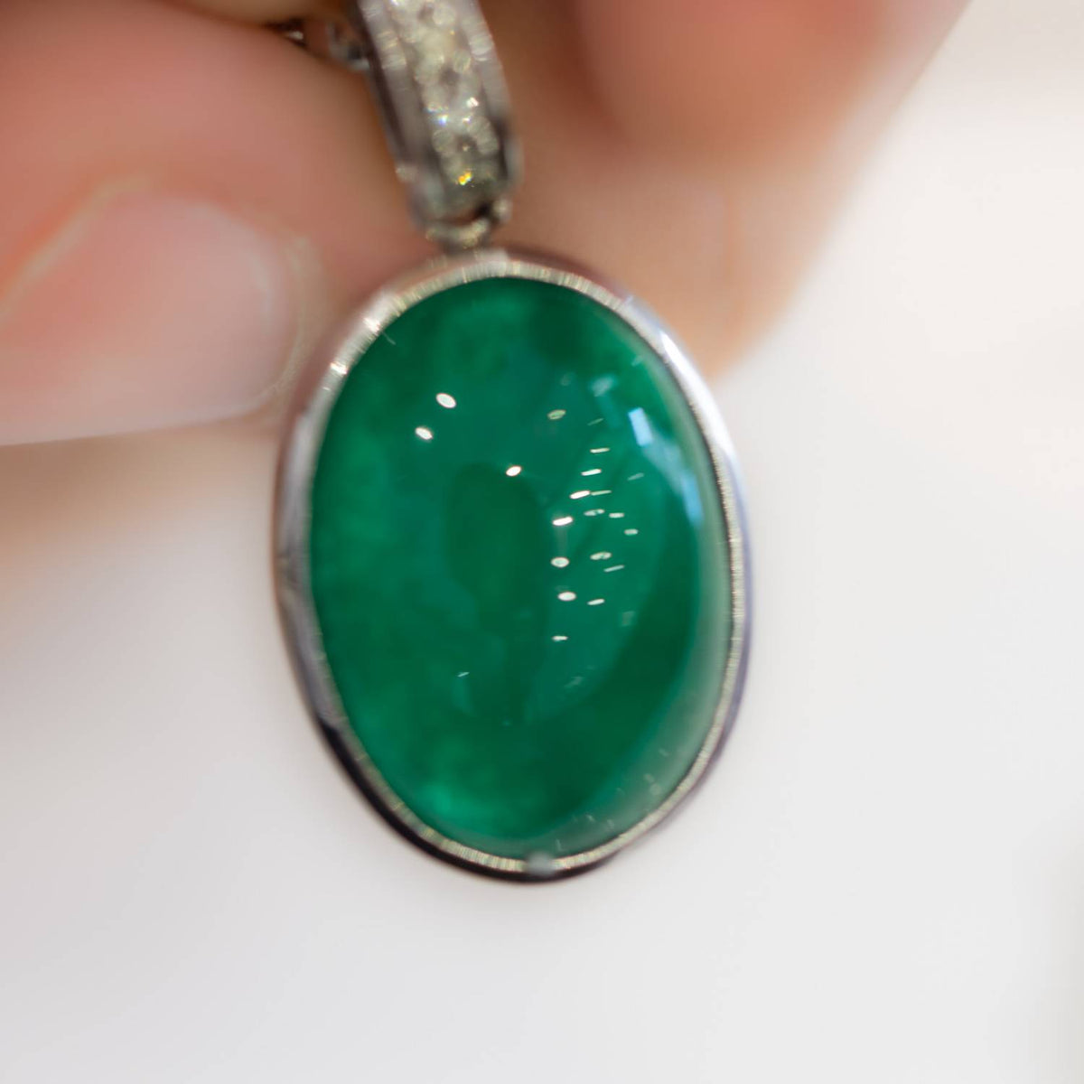 11.46ct Colombian Emerald Pendant Cabochon in 18K Gold