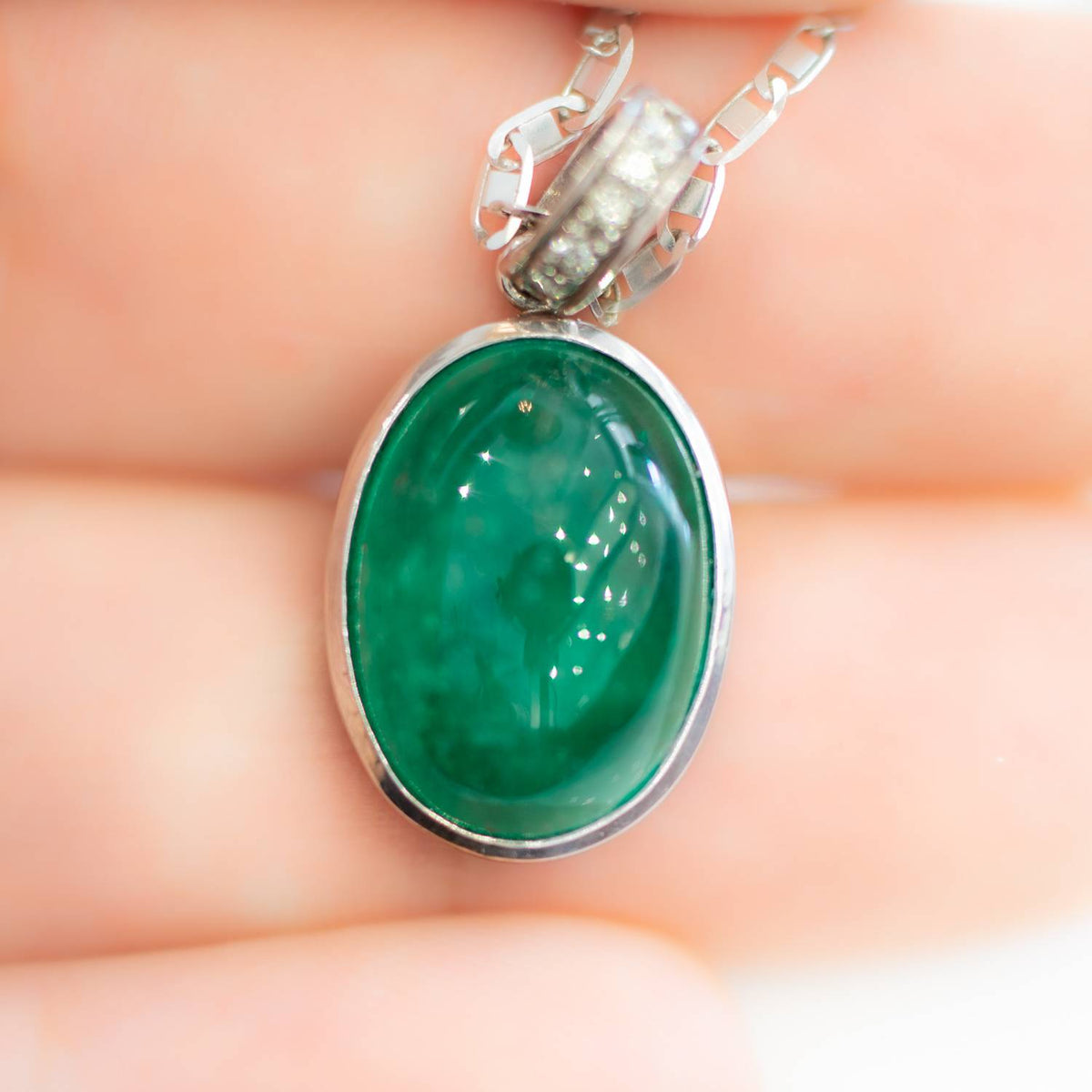 11.46ct Colombian Emerald Pendant Cabochon in 18K Gold