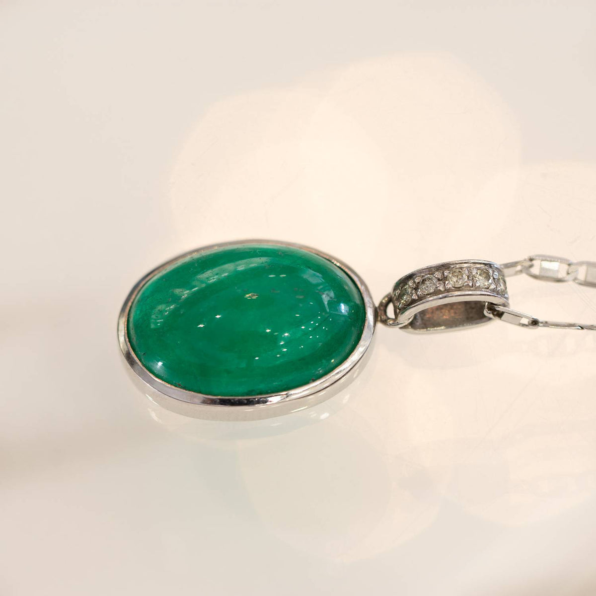 11.46ct Colombian Emerald Pendant Cabochon in 18K Gold