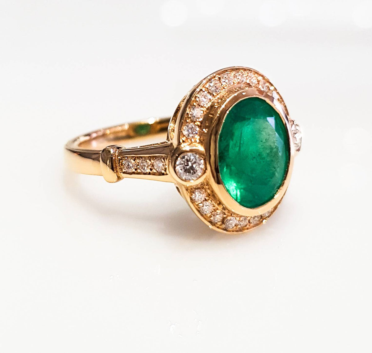 2.5ct Colombian Emerald Diamond Ring