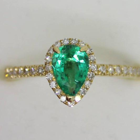 18ct Yellow Gold Colombian Emerald 35 Diamonds Ring. Pear Shape