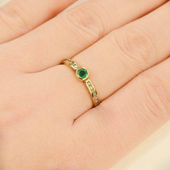 colombian emerald stackable ring 198225-7