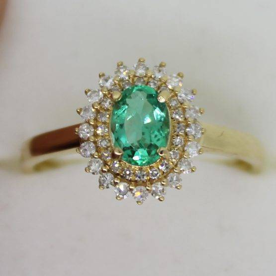 Emerald ring 18ct Yellow Gold Colombian Emerald and 40 Diamonds Ring. - Image 6