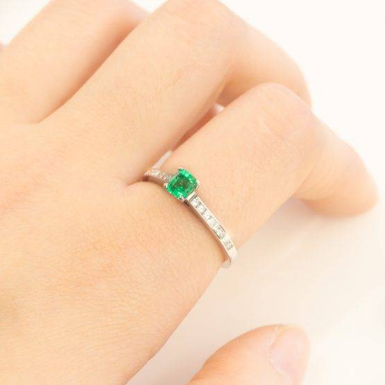 colombian emerald diamond ring 198285-1
