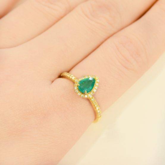 pear shape emerald halo ring 198218-8