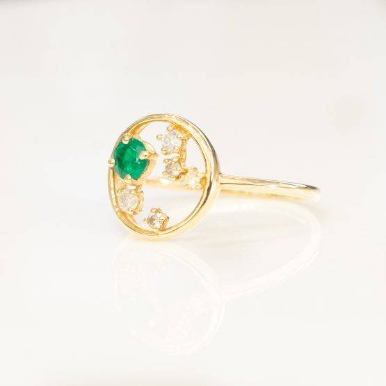 emerald diamond minimalist ring 1982147-2