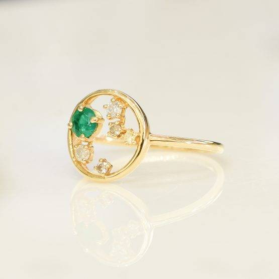 emerald diamond minimalist ring 1982147-6