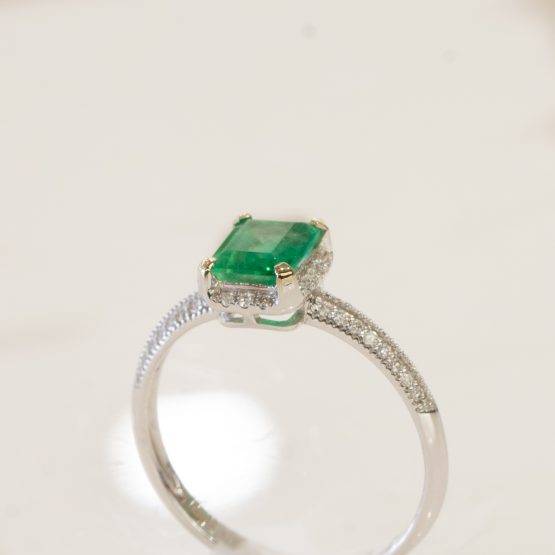 Halo Emerald Ring 1982164-1