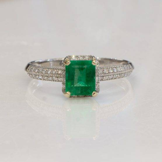 Halo Emerald Ring 1982164-8
