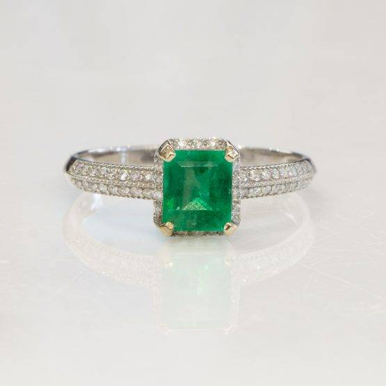 Halo Emerald Ring 1982164-3