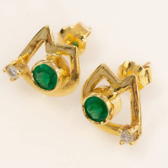 Emerald diamond stud earrings 1982168-1
