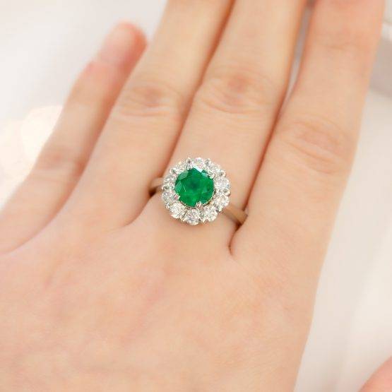 round emerald diamond halo ring 1982236-4