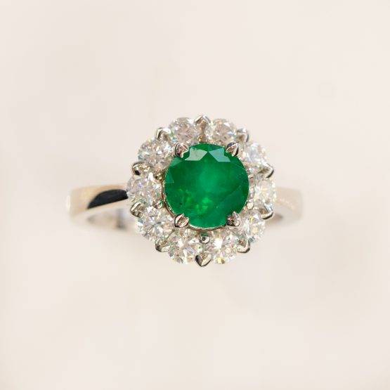 round emerald diamond halo ring 1982236-8