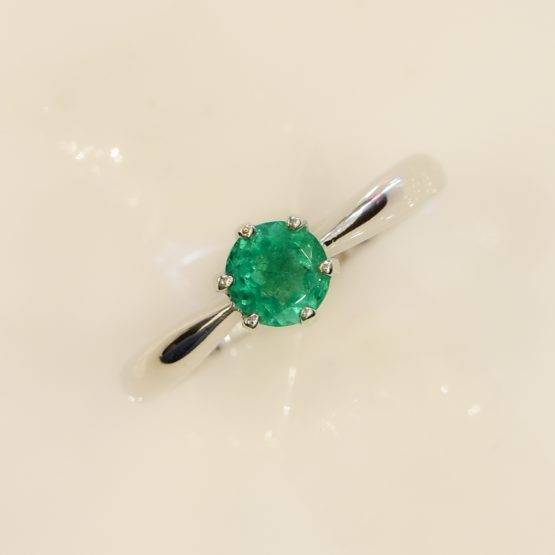 solitaire colombian emerald platinum ring 1982251-5