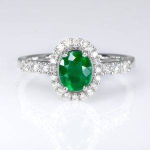 Fine Quality Colombian Emerald Halo Ring in 18K Gold - 1982139-10