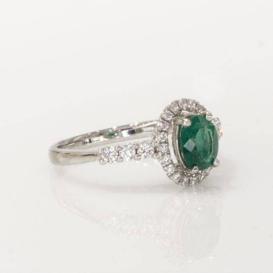 vivid green emerald diamond ring 1982139-1