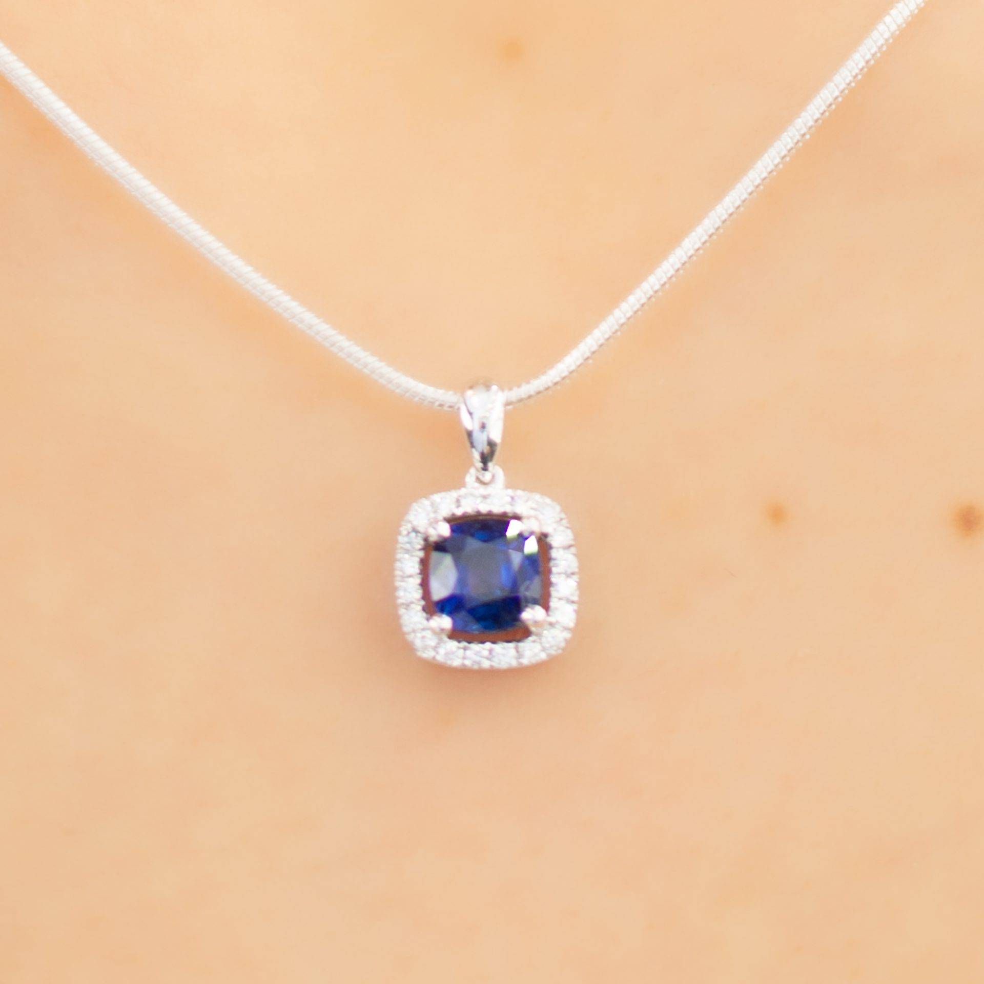 Buy Vivid Blue Natural Sapphire Diamond Pendant 18k Gold