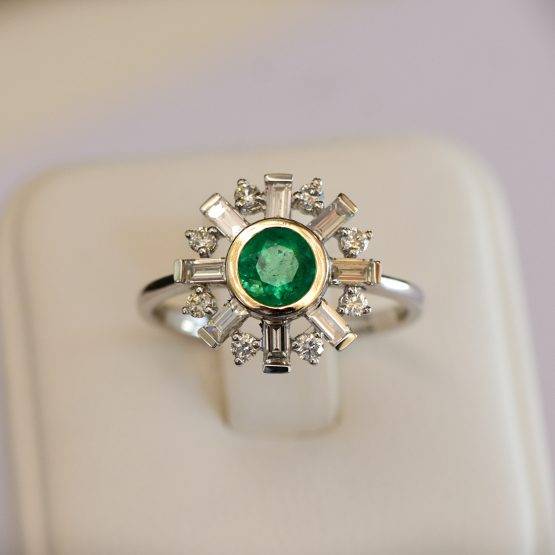 Art Deco Diamond and Colombian Emerald Ring - 1982294-4