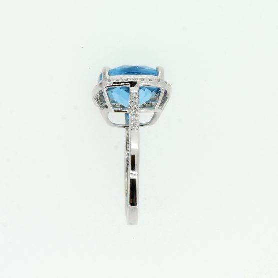 Blue Topaz and Diamond Ring in 18ct White Gold - 1982357-3