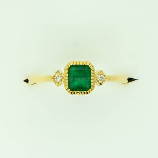 Natural Colombian Emerald Three-Stone Ring in Yellow Gold - 1982368