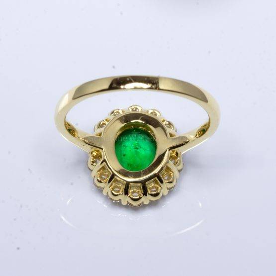Oval Cut Colombian Emerald and Diamond Ring in 18K Gold - 1982371 - 1