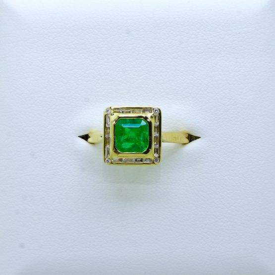 Emerald Cut Colombian Emerald and Diamond Ring in 18K Gold - 1982383-1