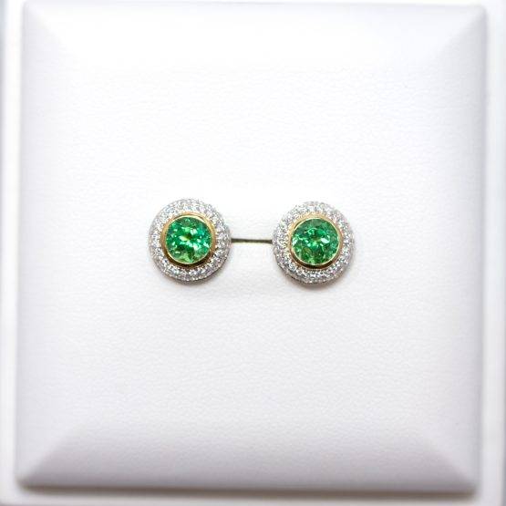 1.6 Carat Colombian Emerald and Diamond Stud Earrings 18K Gold - 1982387-2