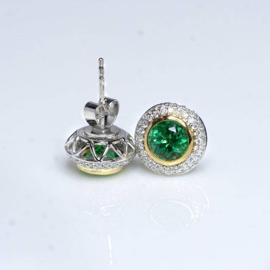 1.6 Carat Colombian Emerald and Diamond Stud Earrings 18K Gold - 1982387-4