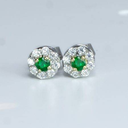 Natural Colombian Emerald Stud Earrings in 9K Gold - 1982504