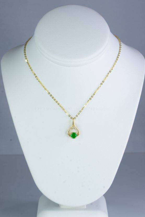 Natural Colombian Emerald and Diamond Pendant 18K Gold - 1982419
