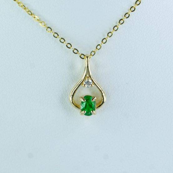 Natural Colombian Emerald Diamond Pendant Necklace in 18K Yellow Gold - 1982420-3