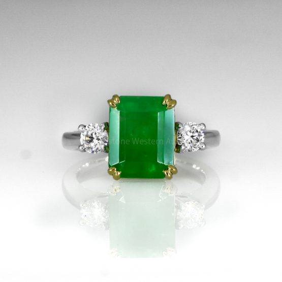 Colombian Emerald and Diamond Three Stone Ring GIA Certified - 1982455