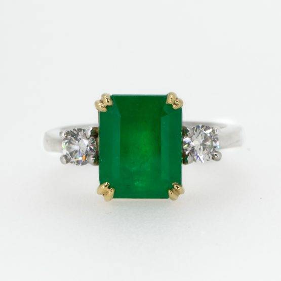 Colombian Emerald and Diamond Three Stone Ring GIA Certified - 1982455-8
