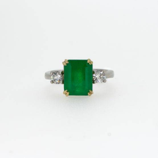 Colombian Emerald and Diamond Three Stone Ring GIA Certified - 1982455-11