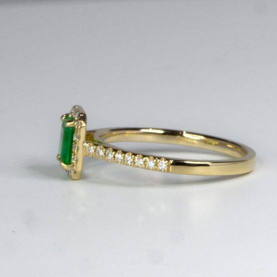 Colombian Emerald Diamond Halo Ring in 18K Yellow Gold - 1982483-1