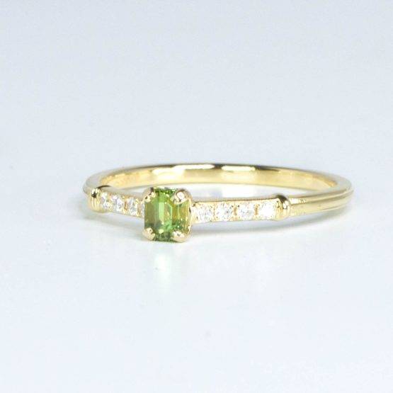 Dainty Alexandrite and Diamonds Ring in Yellow Gold - 1982538-2