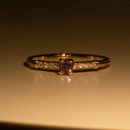 Dainty Alexandrite and Diamonds Ring in Yellow Gold - 1982538-5