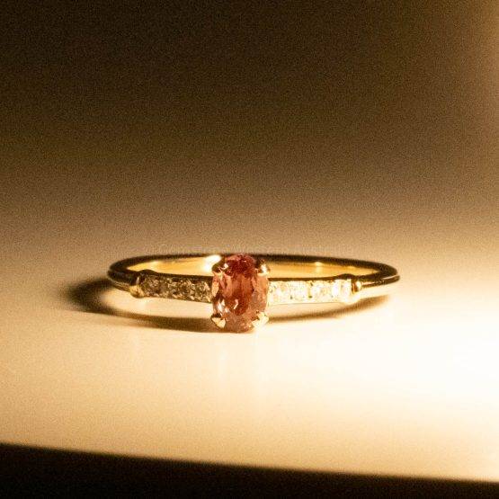 Natural Alexandrite and Diamonds Ring